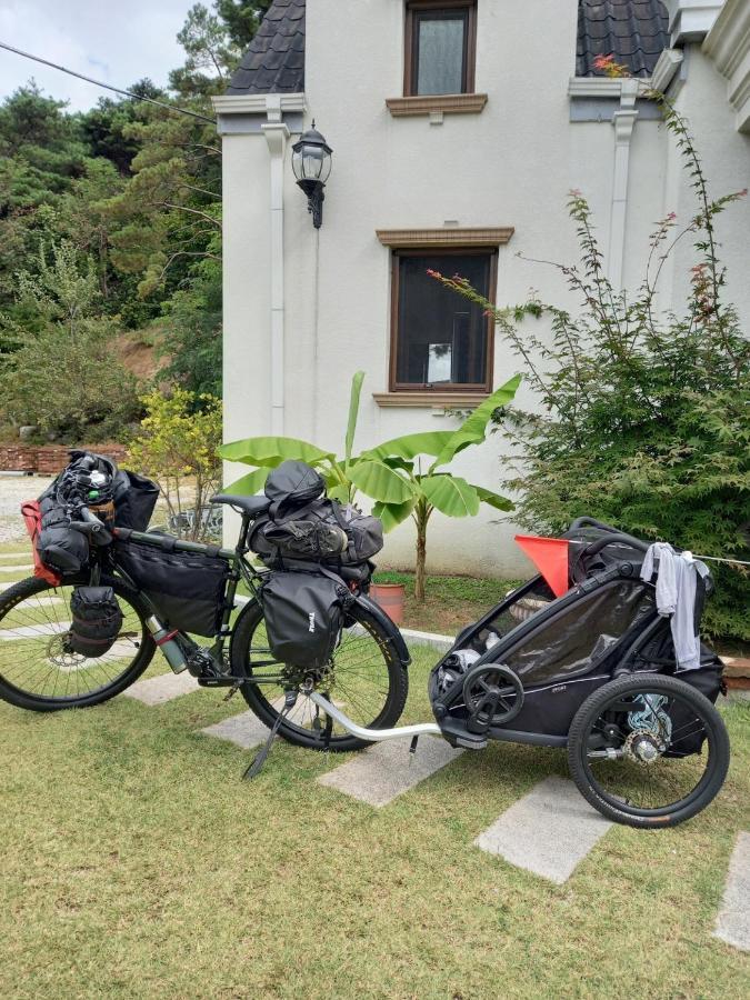 The Castle Stay Chuncheon Ngoại thất bức ảnh
